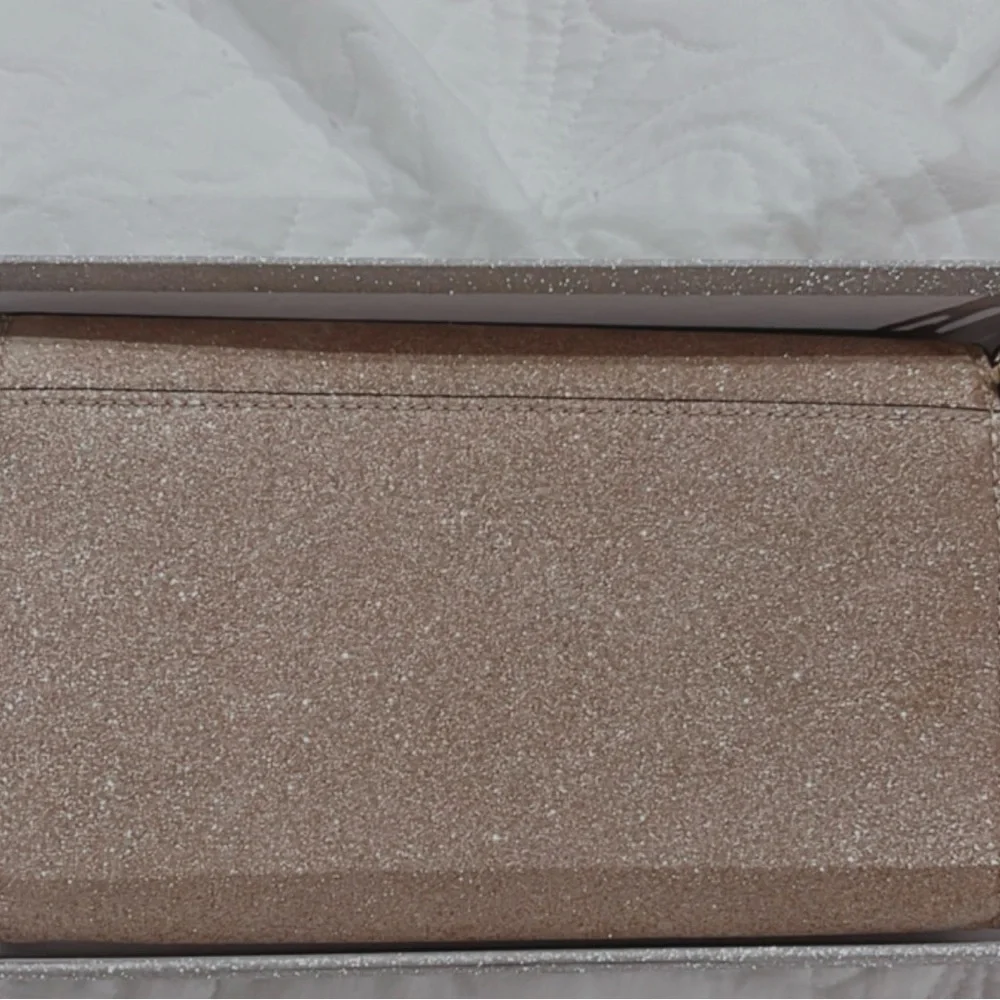 Kate spade purse /wallet - Picture 2 of 4
